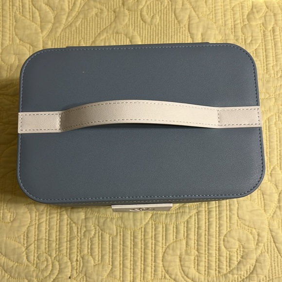 Sisley Paris Makeup Bundle - Picture 5 of 7